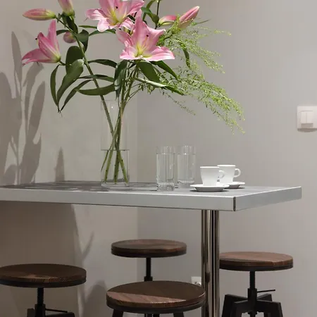 Nefeli Boutique